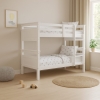 Litera de madera blanca Titan Vicawu 90x190 en dormitorio decorado con luz suave y ambiente acogedor